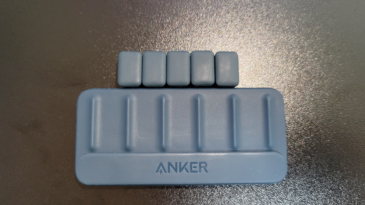 Anker-Magnetic-Cable-Holder-1_アイキャッチ